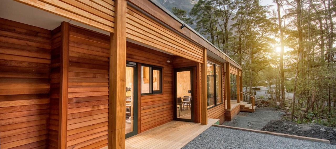 Milford Sound Lodge Ngoại thất bức ảnh