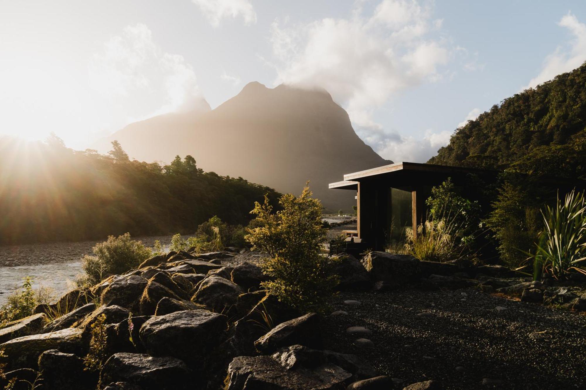 Milford Sound Lodge Ngoại thất bức ảnh